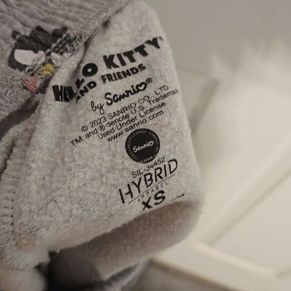 Hello kitty by Sanrio and friends shorts xs - Picture 5 of 5